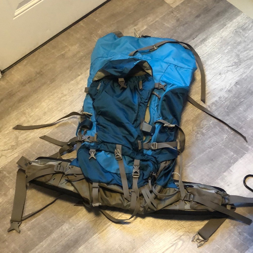 Hiking backpacks NWT XL
